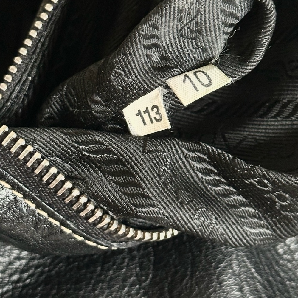 PRADA Soft Calf Easy Shoulder Bag Black - Picture 16 of 16